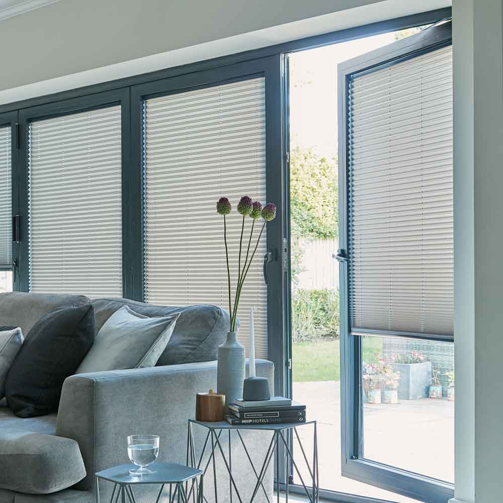 Blind fitting in Warwick